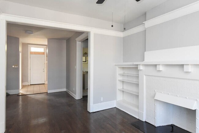 Building Photo - 1249 W Rosemont Ave