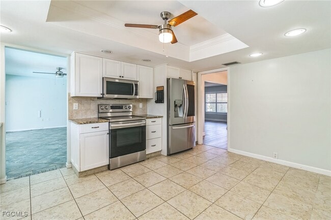 Building Photo - 4330 S Canal Cir