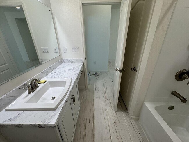 Building Photo - 279 Sunfish Dr