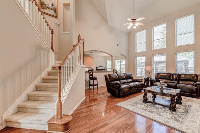 Building Photo - 1138 Jasons Bend Dr
