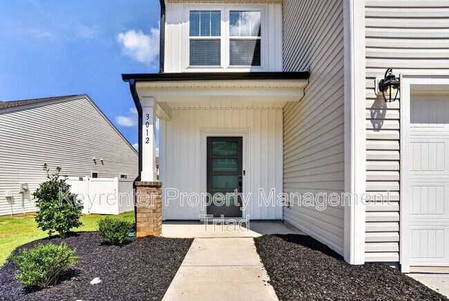 Building Photo - 3012 Highlander Pt