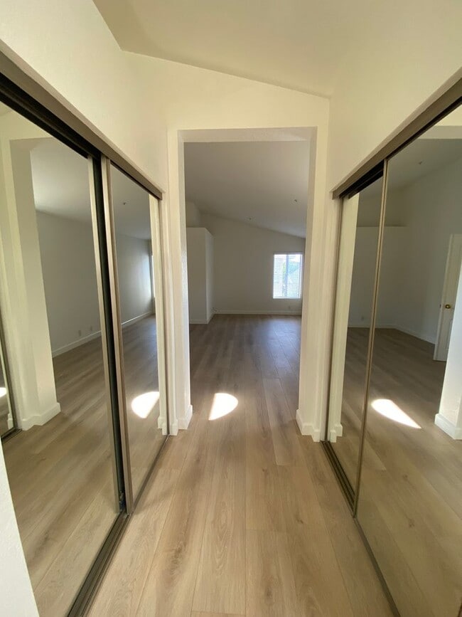 Building Photo - Very Spacious 3 Bedroom, 2.5 Bathroom House For Rent in Buena Park-Lots of Recent Upgrades!