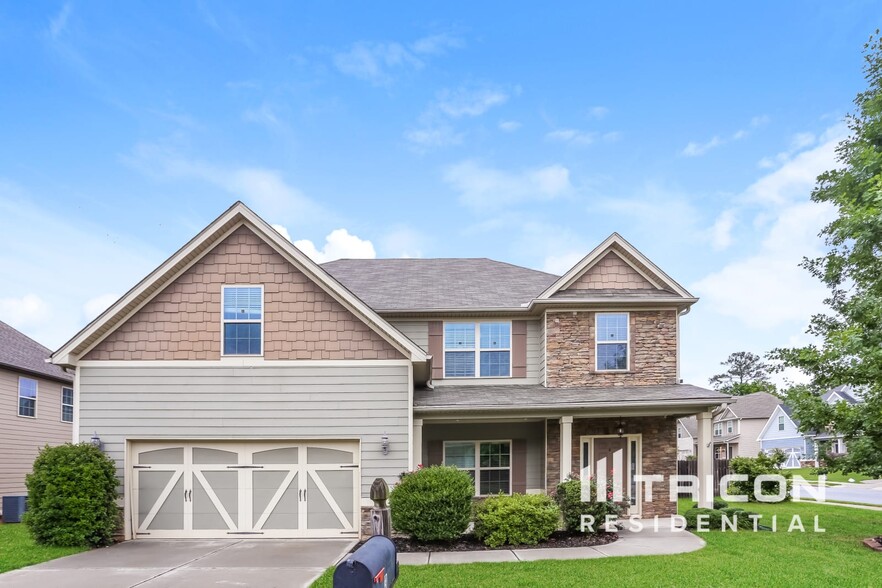 Primary Photo - 3 Hillshire Dr