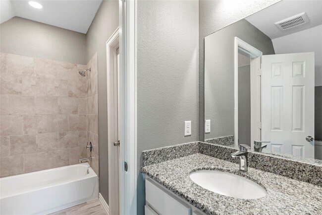 Building Photo - 7638 Bronze Trail Dr