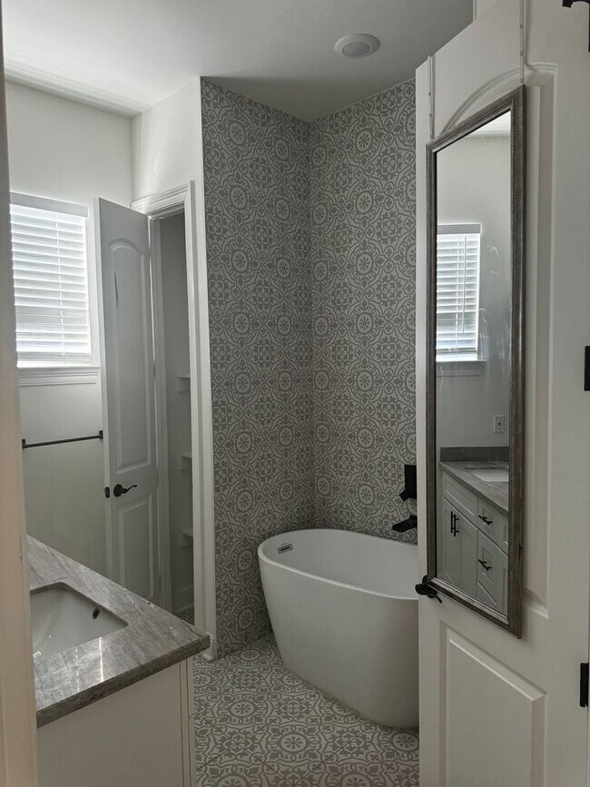 Building Photo - 1328-30_HARRISON AVE