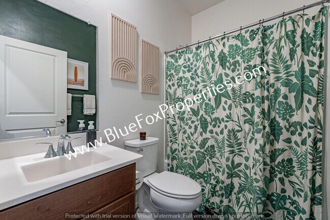 Building Photo - 8683 N Calle La Canoa
