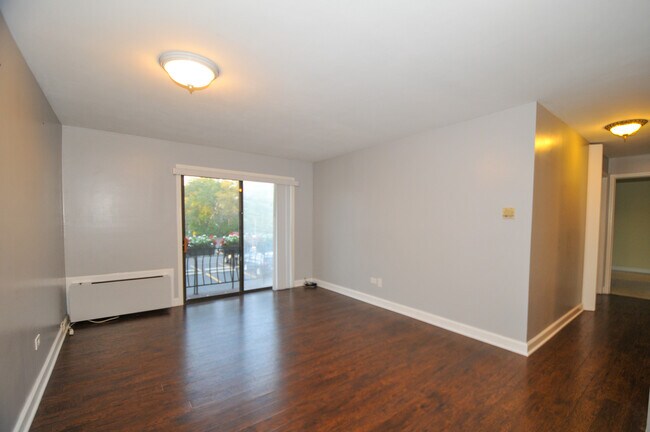 Building Photo - 254 George St