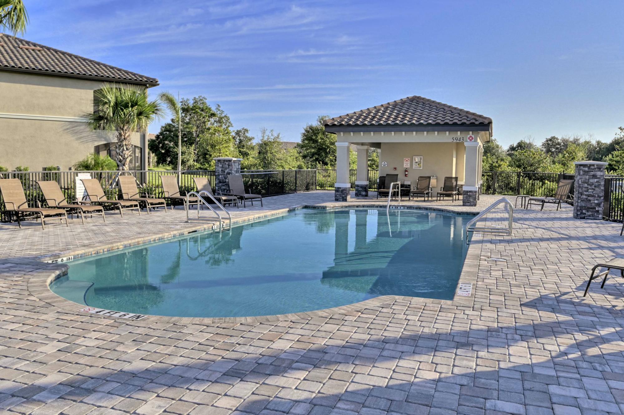 Building Photo - 5934 Wake Forest Run