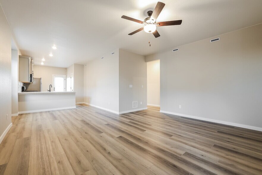 Building Photo - 9476 Yampa Ct