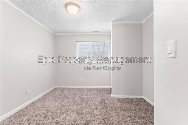 Building Photo - 16268 Lauren St