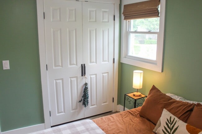 Building Photo - Renovated 3-Bedroom Single-Story Home with...
