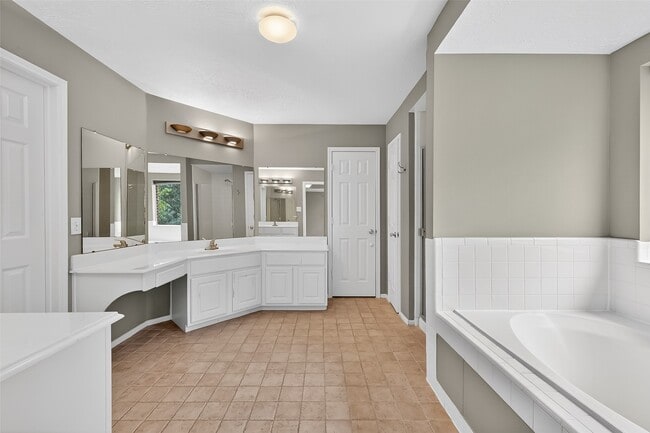 Building Photo - 21519 San Marino Dr