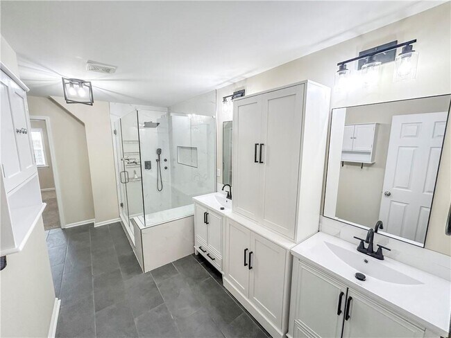 Building Photo - 2414 Centennial Hill Way NW