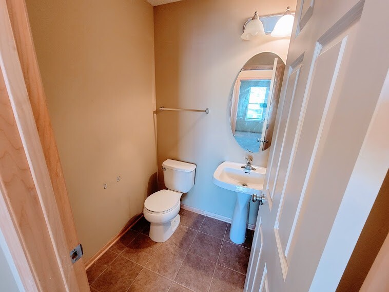 Building Photo - 10747 Falling Water Ln