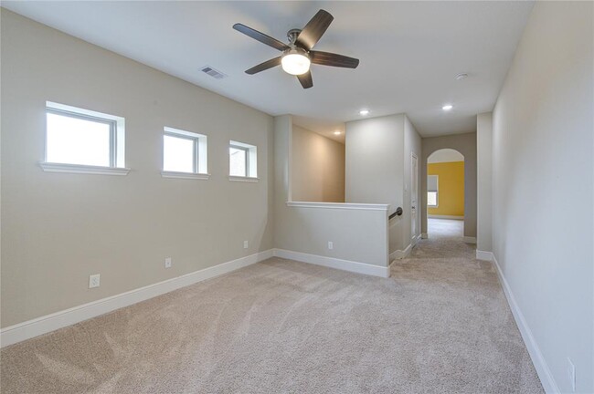 Building Photo - 2827 Winthrop Mdw Wy