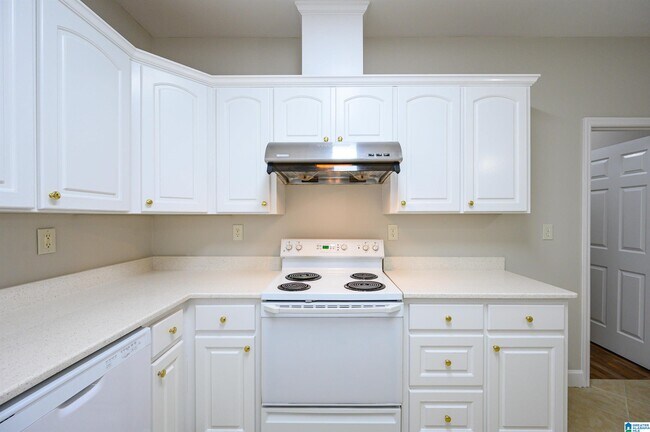 Building Photo - 1525 Jacobs Cir