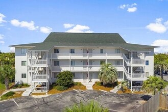 Building Photo - 485 Gulf Shore Dr