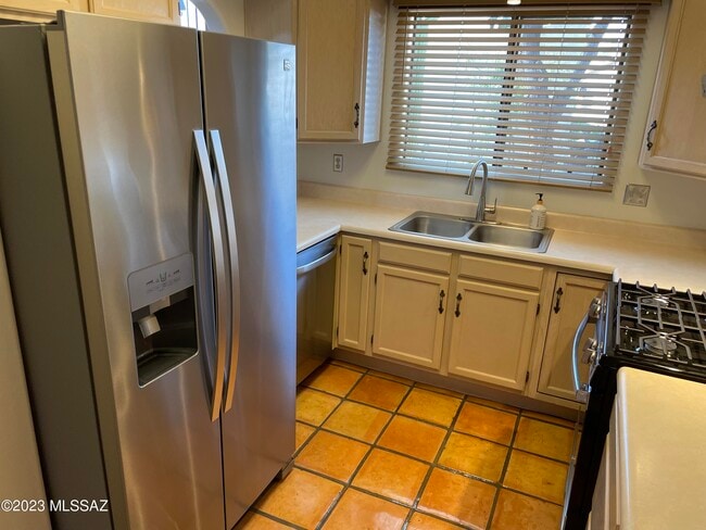 Building Photo - 11865 N Copper Butte Dr