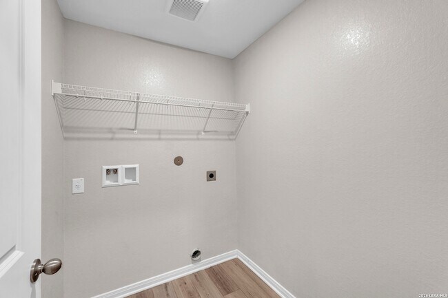 Building Photo - 9326 Nubuck Br