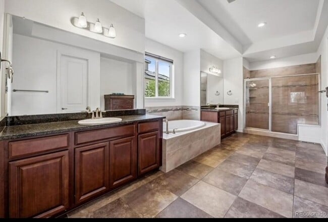 Building Photo - Stunning 4BR Home in West Arvada