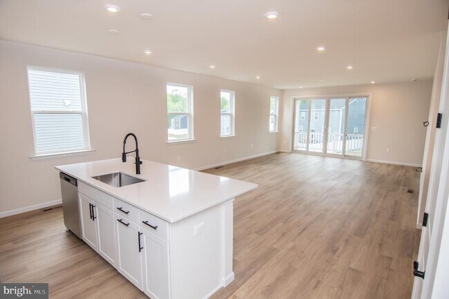 Building Photo - 35535 Aspen Wy