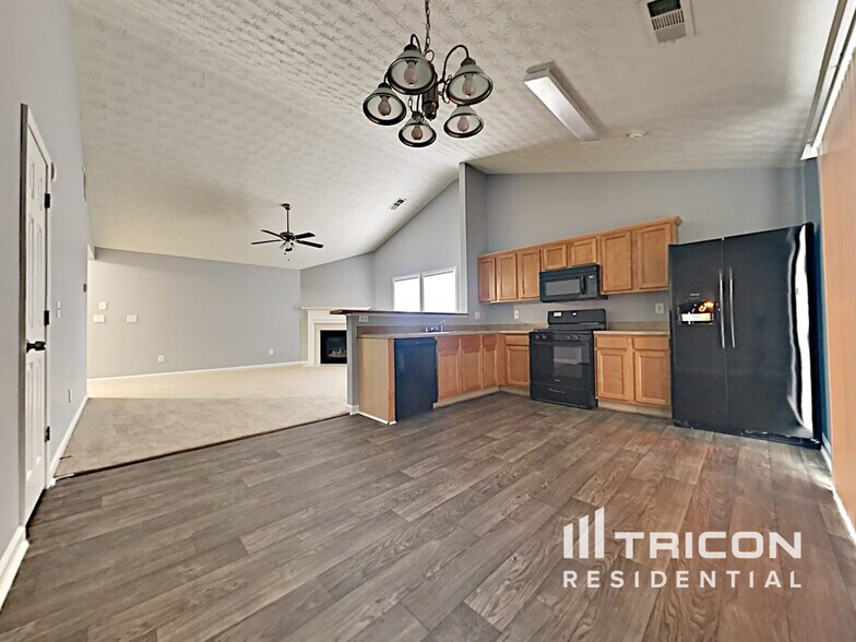 Building Photo - 1586 Thornwick Trace