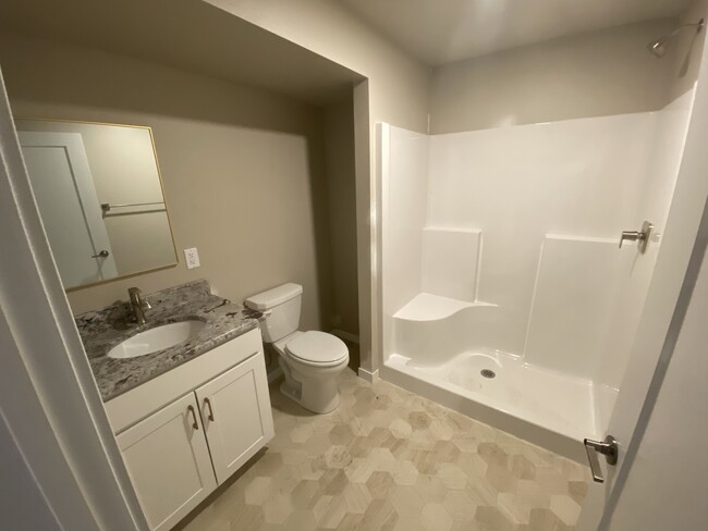 Bathroom 3 - 772 River Bend Ln