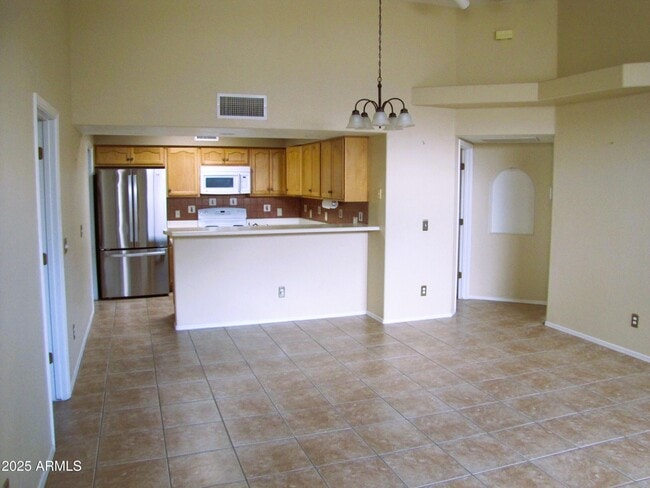 Building Photo - 4651 Desert Springs Trail