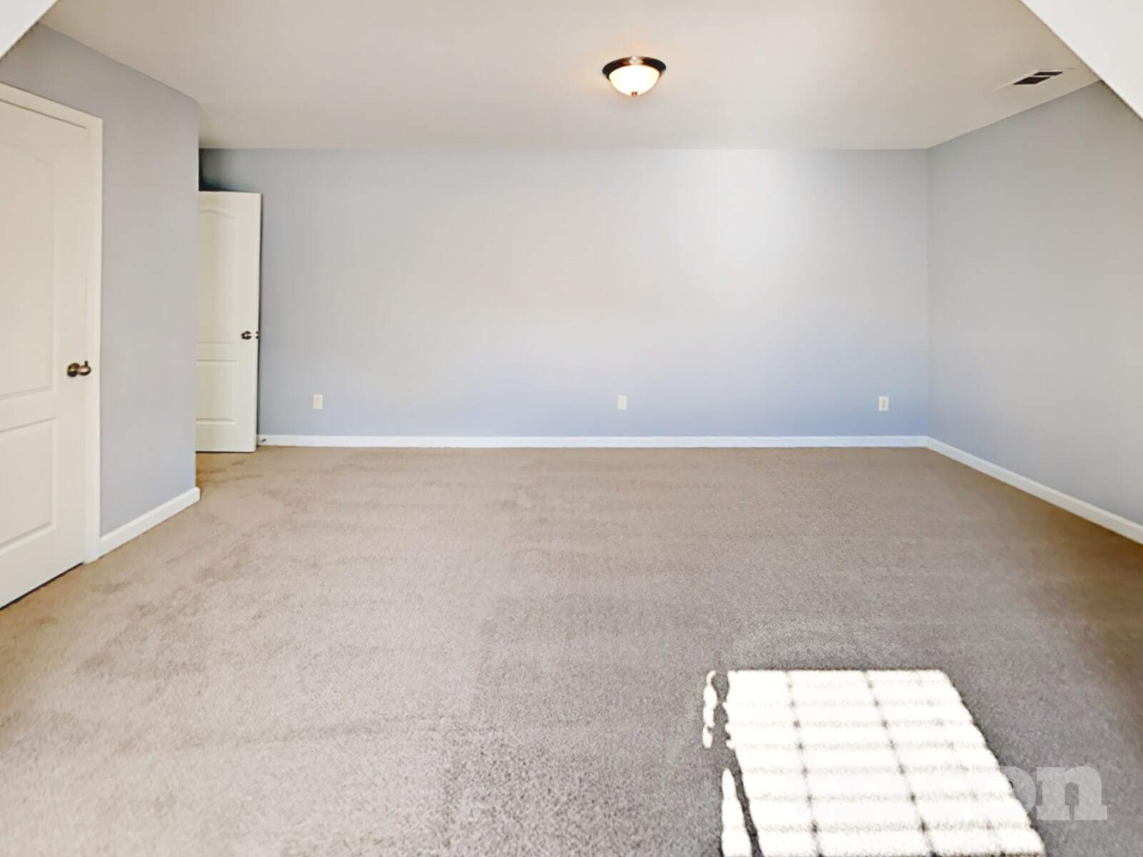 Building Photo - 117 Weatherford Way
