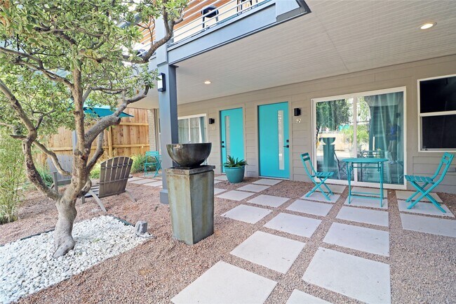 Building Photo - 2310 McDuffie St