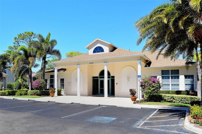 Building Photo - 8375 Glen Rose Way