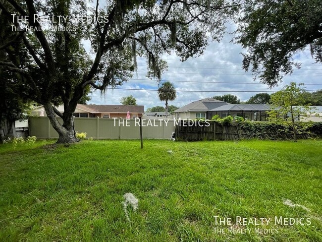 Building Photo - 1159 Fountainhead Dr