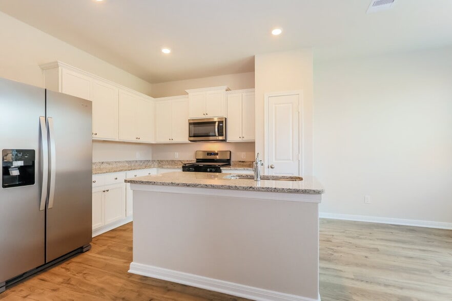 Building Photo - 412 San Miguel Crk Dr