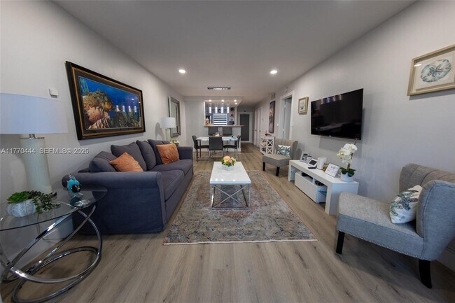 Building Photo - 1501 S Ocean Blvd