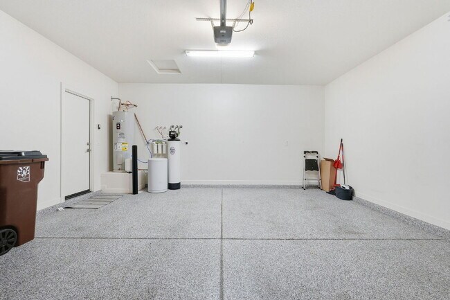 Building Photo - 35989 N Kennedia Ln