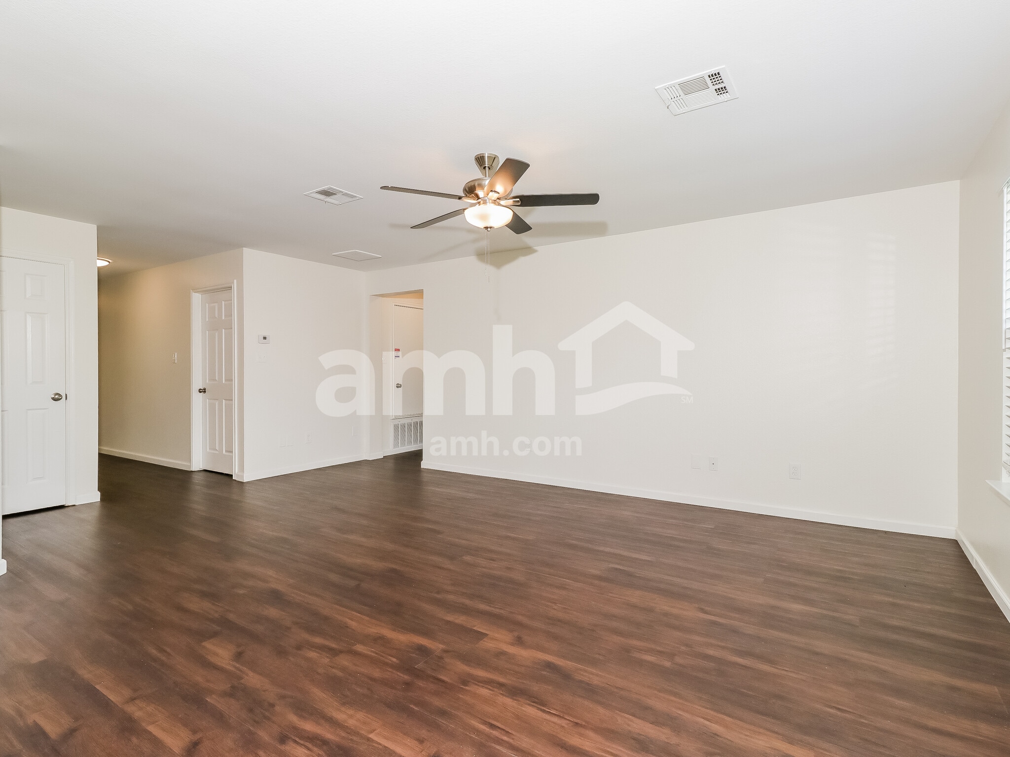 Building Photo - 118 Rinehardt St