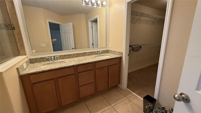 Building Photo - 9339 Cherry Palm Ln