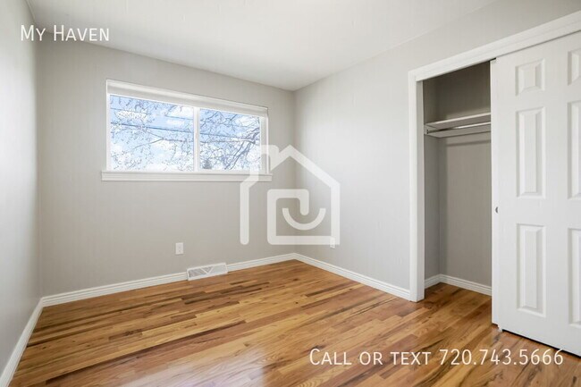 Building Photo - 5287 Indiana St