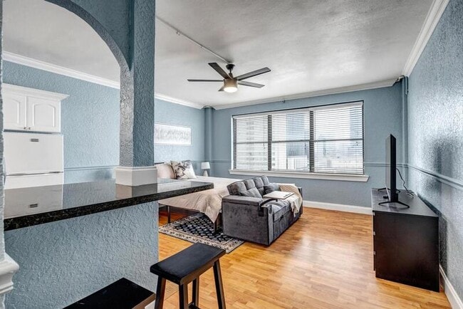 Building Photo - 311 W Ashley St