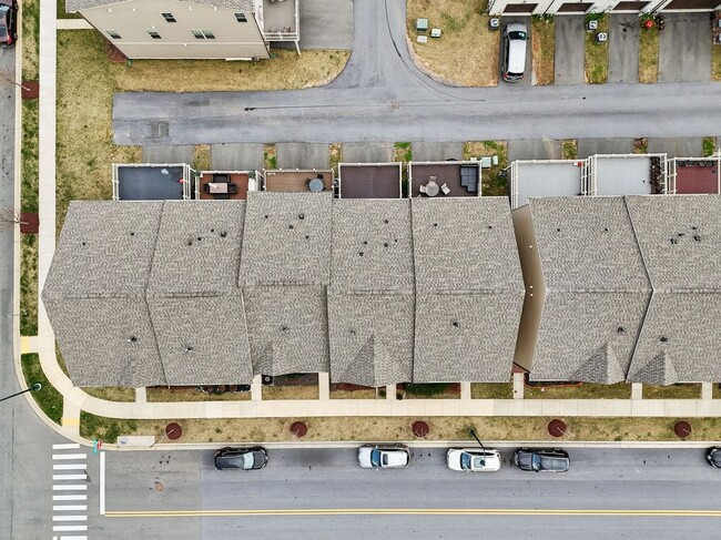 Building Photo - 13706 Petrel St