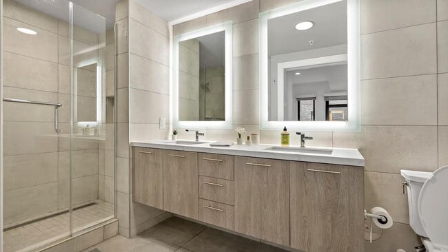 Building Photo - 815 V St NW