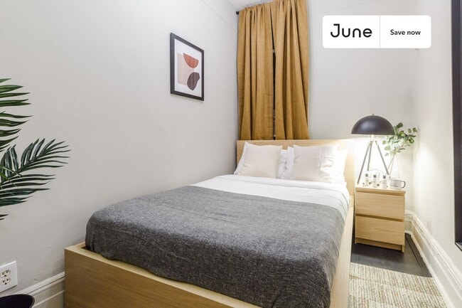 Building Photo - 400 W 20th St