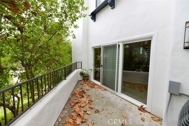 Building Photo - 34101 Via California