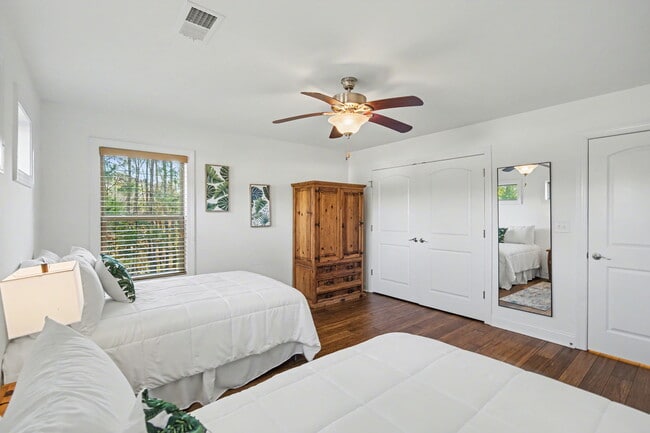 Building Photo - 1065 Wigeon Dr