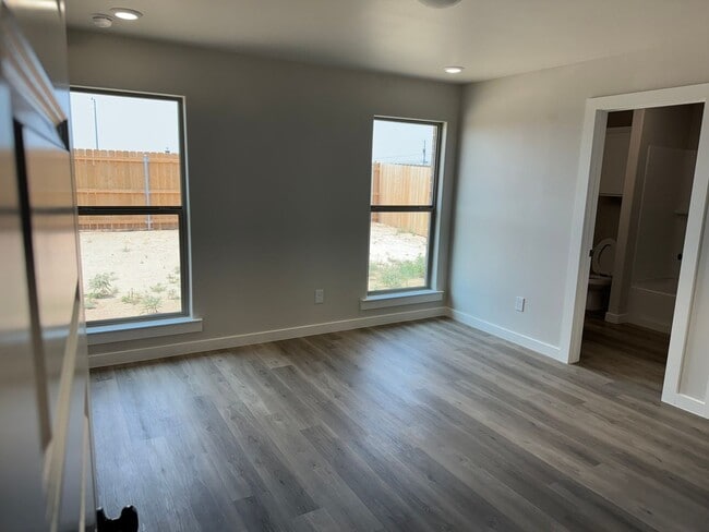 Building Photo - Located in the meadows Brand newer constru...