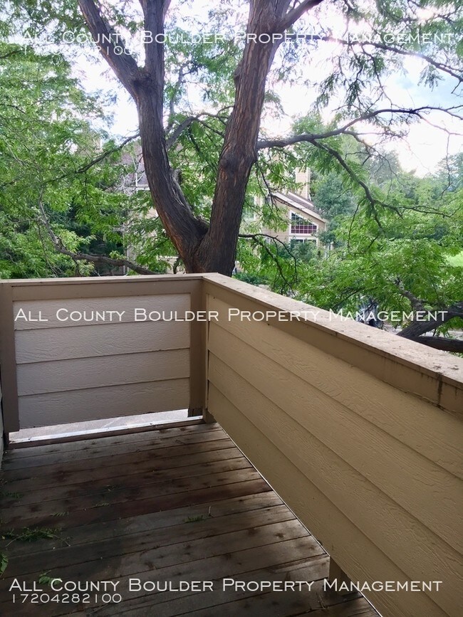 Building Photo - Spacious Powderhorn Condo with Loft