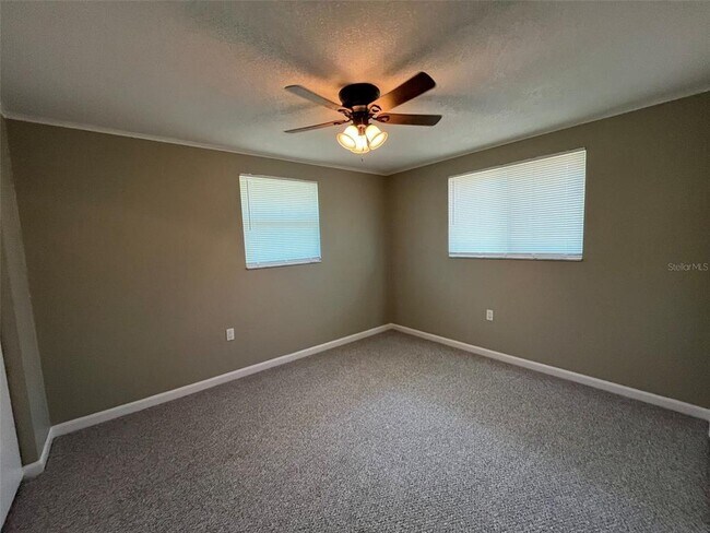 Building Photo - 3251 Pinetree St