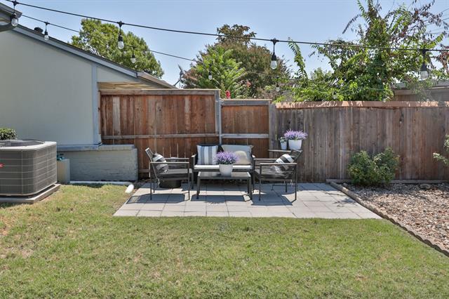 Building Photo - 13616 Flagstone Ln