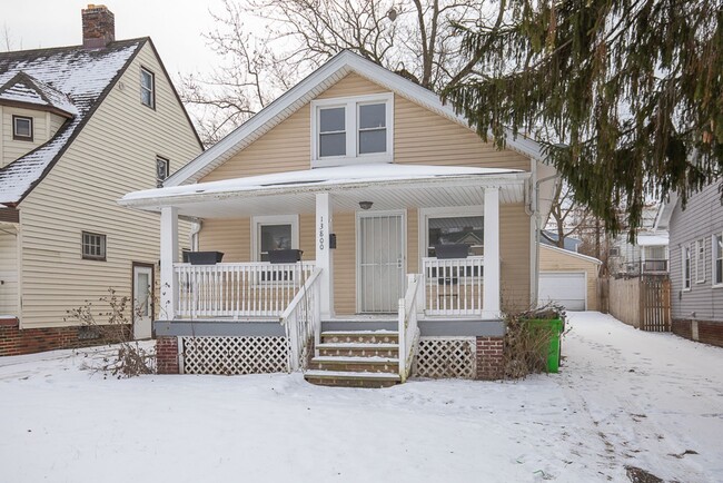 Building Photo - 4 BED 1 BATH UNIT IN GARFIELD HEIGHTS