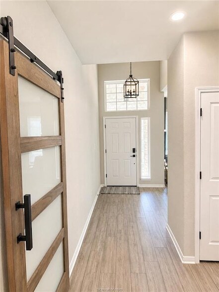 Building Photo - 5923 Eldora Dr